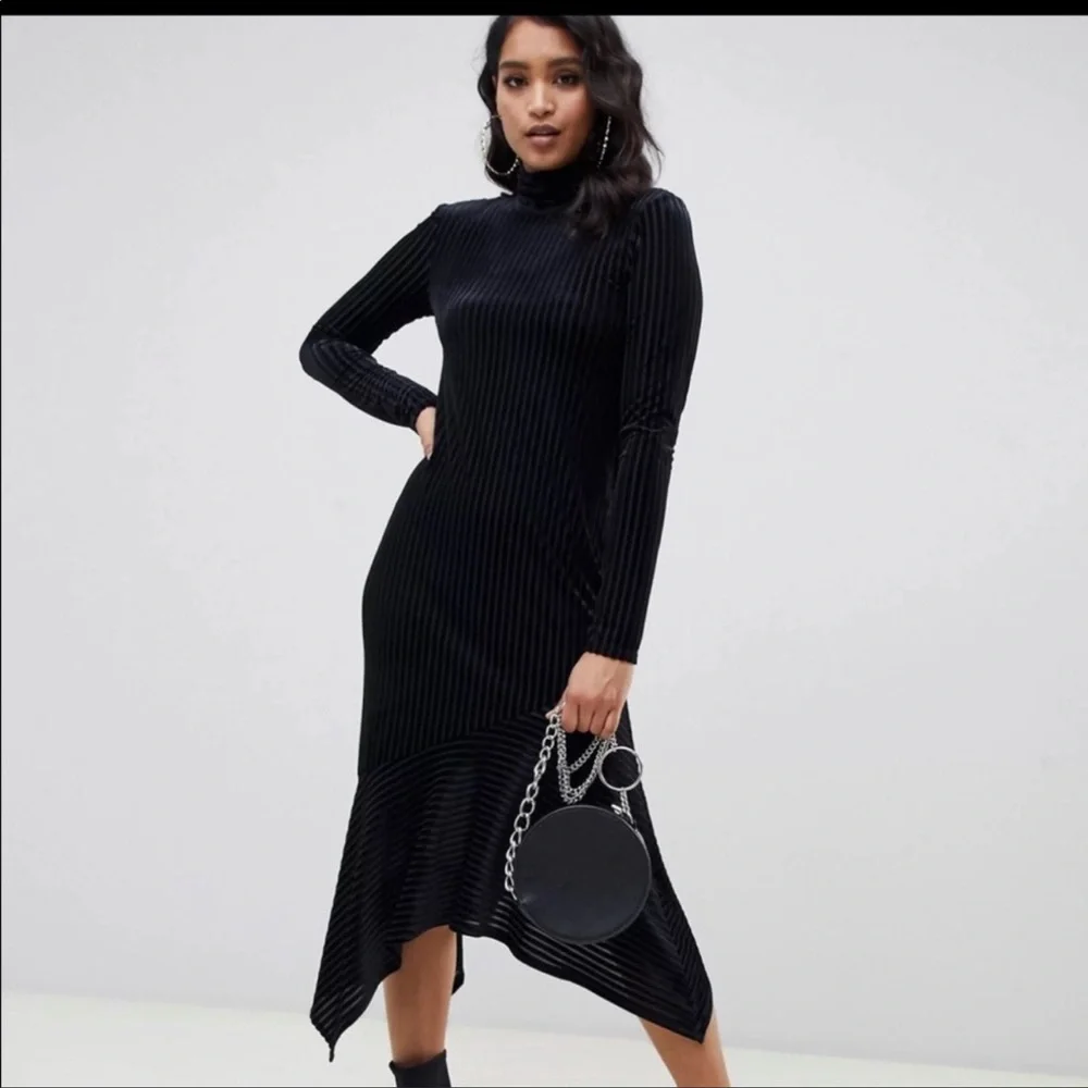 ASOS Design burnout velvet midi dress with hanky hem - Picture 7 of 8